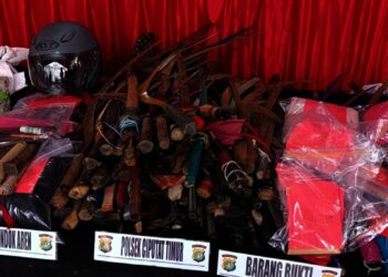 Polisi Terima Ratusan Senjata Tajam Tawuran Dari Warga Tangsel