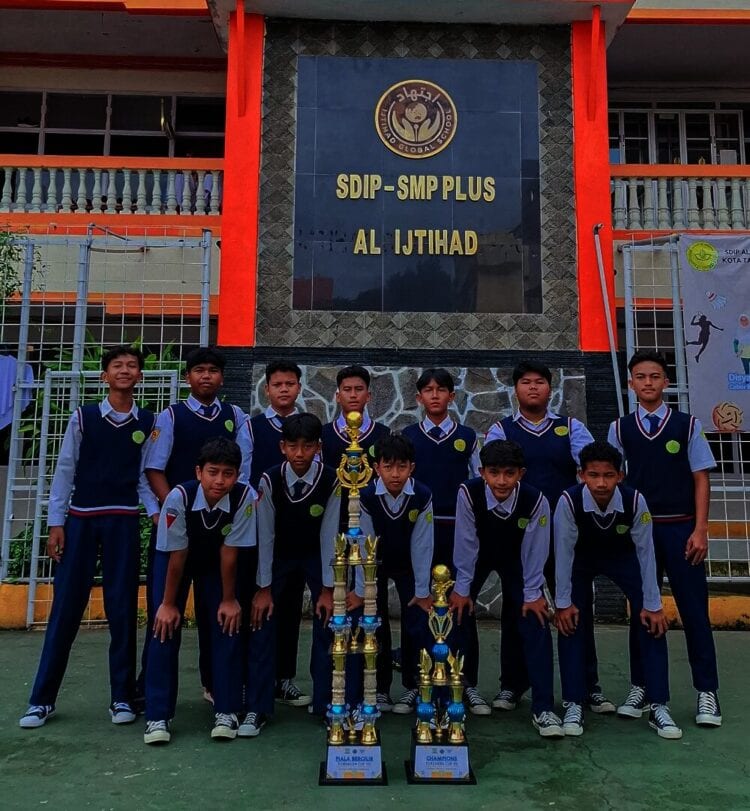 SMP Al-Ijtihad 1 Kota Tangerang menjadi Juara 1 Futsal se-Tangerang Raya dan Jakbar