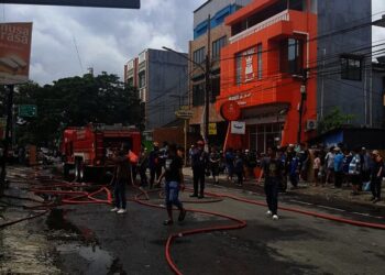 6 Bangunan di Karawaci Ludes Terbakar Gegara Gas Bocor, 2 Orang Alami Luka Bakar