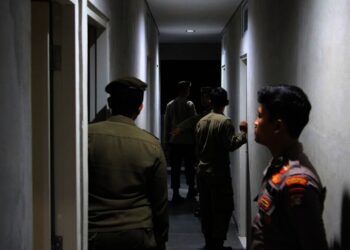 Satpol PP Kota Tangerang "Ubek-ubek" Penginapan, Sejumlah Pasangan Bukan Pasutri Diamankan