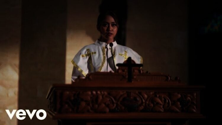 Lirik Lagu Tak Berakhir Sama – Sisca Saras