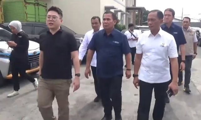 Kemendag RI Bersama Polri Sidak Produsen Minyakita di Batuceper