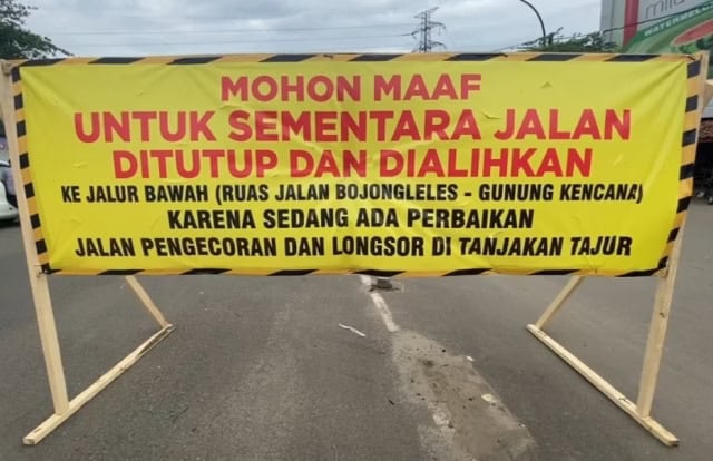 Tanjakan Tajur di Lebak Diperbaiki, Akses Sampay-Cileles Dialihkan