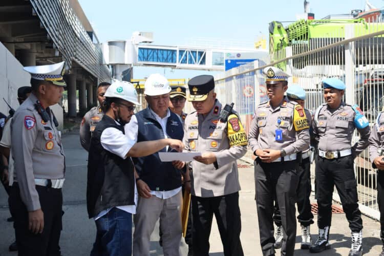 Wakapolda Banten Tinjau Pos Pengamanan dan ASDP Merak