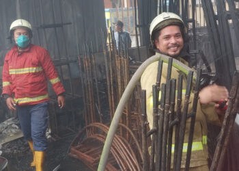 Gudang Katering dan Dekorasi di Ciledug Ludes Terbakar, Warga Panik