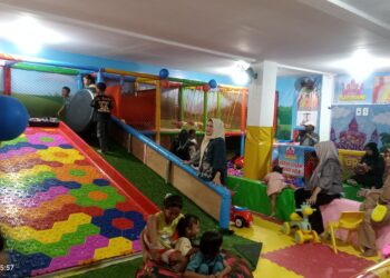 Playground Annisa Jaya Desa Cibetok Ramai Dikunjungi Warga saat Libur Idul Fitri