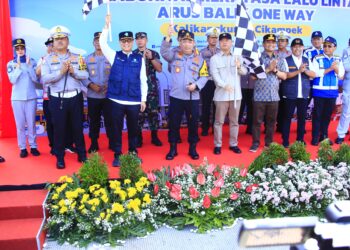 Kapolri Pimpin Pelepasan One Way Nasional Tol Kalikangkung-Cikampek