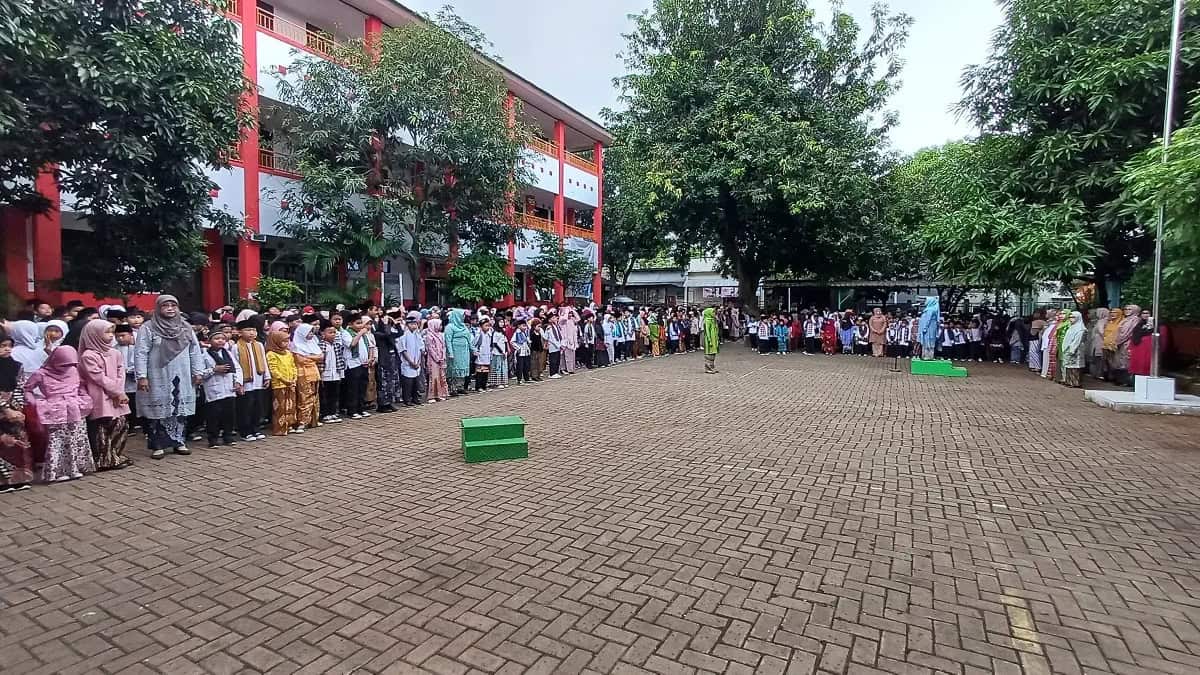 Semarak Namun Sederhana Perayaan Kartini di SDN Gebang Raya 1 Kota Tangerang