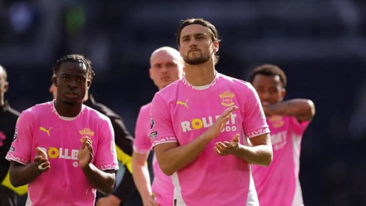 Southampton Paling Cepat Degradasi