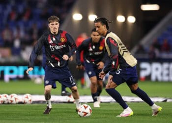 Manchester United vs Lyon, Berharap Tuah Old Trafford