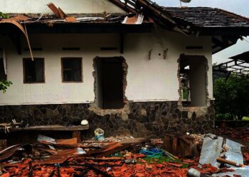 Pihak PN Cibinong Pastikan Eksekusi Rumah Atalarik Syach Sesuai SOP