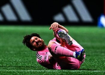 Messi-Ronaldo Sama-sama Apes