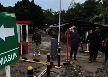 Palang Otomatis Bikin Omzet Pedagang Pasar Sampay Lebak Turun Dratis