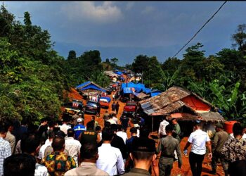 Bertemu Gubernur Banten, Warga Huntara Lebak Hanya Minta Rumah