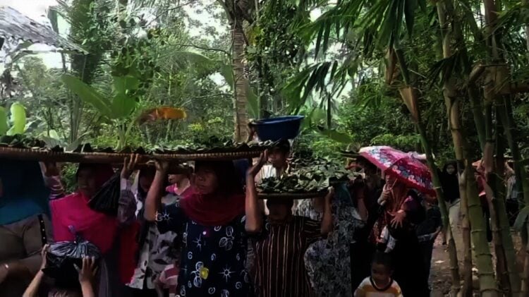 Mensyukuri Hasil Panen Melimpah Lewat Sedekah Bumi di Lebak