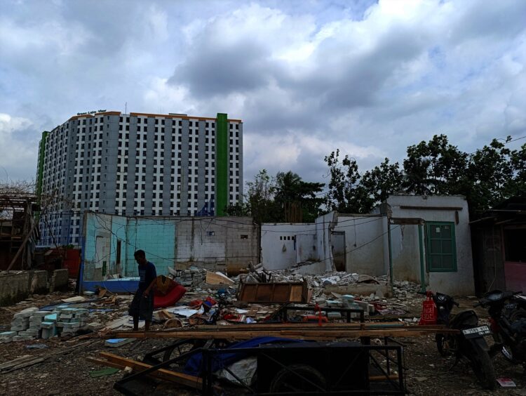 Penghuni Lahan Roxy di Ciputat Berharap Direlokasi