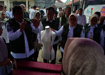 Tekan Pengangguran, Maesyal-Intan Launching Pelatihan Keliling Tata Busana