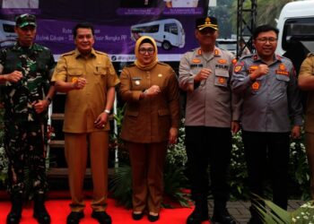 Angkutan Sekolah Gratis Kabupaten Tangerang BerAC, Tersedia 21 Kursi, Syarat Naik Cukup Berseragam Sekolah