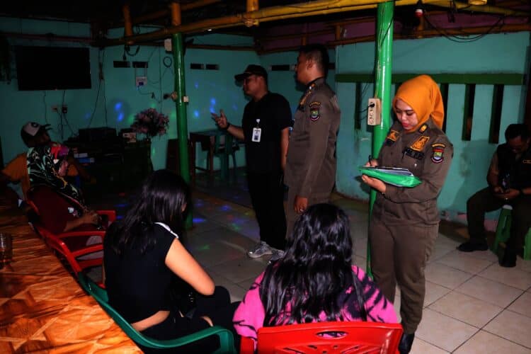 6 Wanita Diduga PSK Diamankan Satpol PP