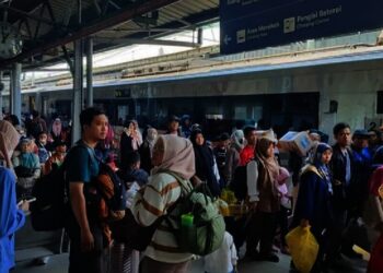 Arus Balik Libur Iduhadha Padat di Kereta Api dan Tol