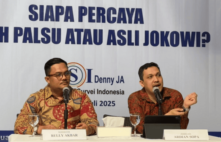 Hasil Survei LSI Denny JA: 76,4 Persen Publik Tak Percaya Isu Ijazah Jokowi