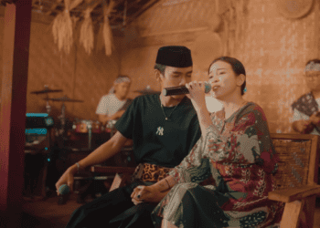 Lirik Lagu Ayang-Ayang - Arya Galih Feat Sasya Arkhisna
