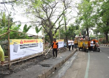 Banyak Dikeluhkan Warga, TPS Liar di Jalan TMP Taruna Tangerang Ditutup