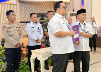 Camat Kelapa Dua Pimpin Sertijab, Dwi Chandra Budiman Jadi Sekcam