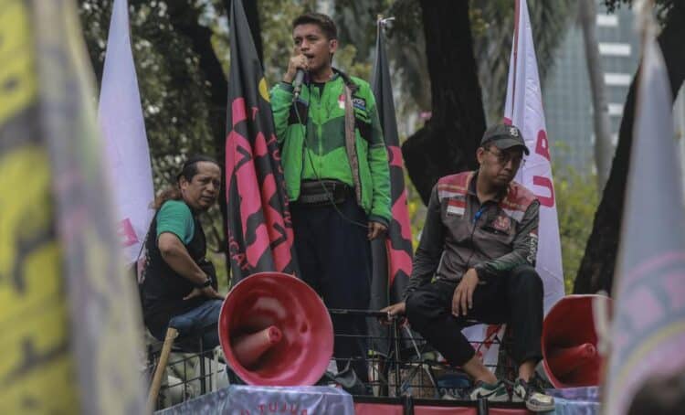 Demo URC di Monas, Ojol Tolak 10 Persen