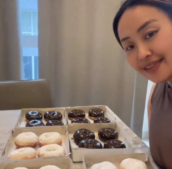 Usai Dapat Kritikan, Pinkan Mambo Makin Kebanjiran Order Donat