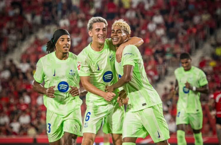 Liga Spanyol 2025: Barcelona Gebuk Mallorca 3-0