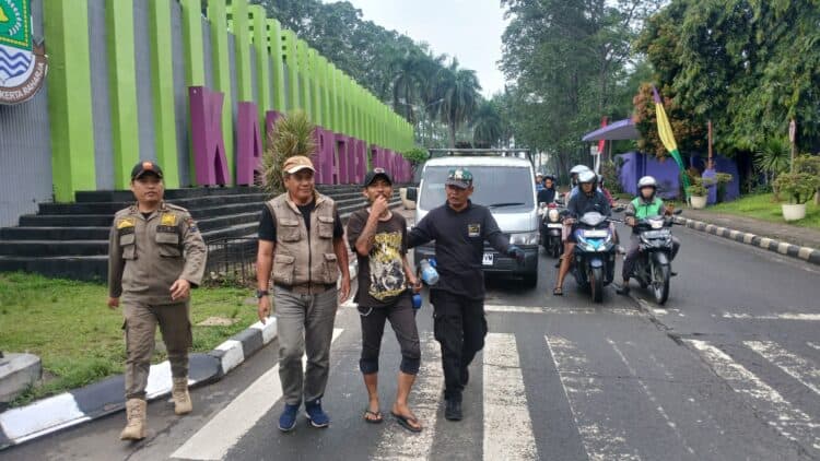 9 Orang PMKS di Kabupaten Tangerang Terjaring Razia Gabungan