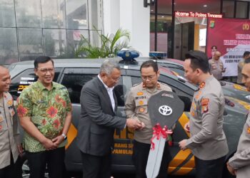 Pemkot Tangerang Selatan Hibahkan 9 Unit Mobil Bekas Untuk Polres Tangsel