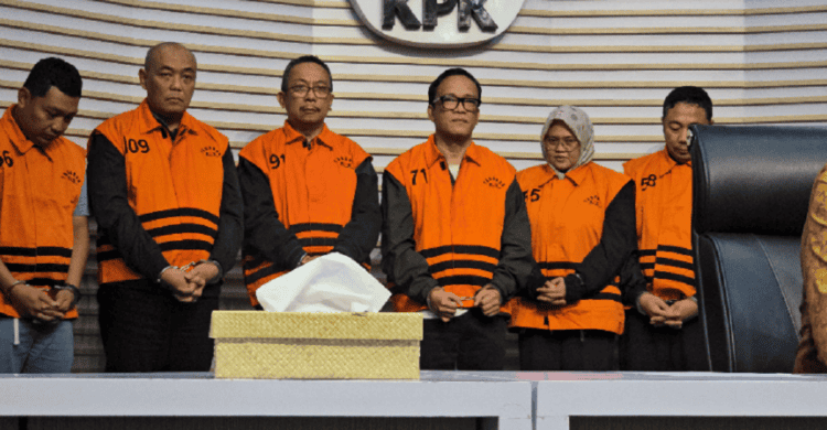 Eks Wamenaker Minta Uang untuk Renovasi Rumah, Diberi Rp 3 Miliar