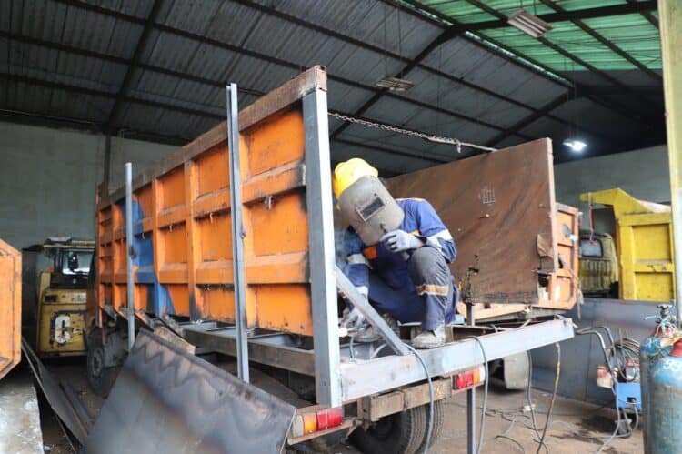 Sudah 66 dari 199 Unit Armada Pengangkut Sampah di Kota Tangerang Diremajakan