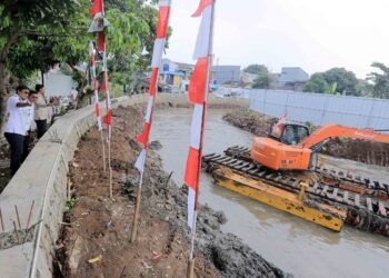 Normalisasi Kali Irigasi Puri Kartika Ciledug Kota Tangerang Dimulai