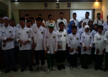 Kemenag Kota Tangerang Lepas 33 Siswa ke OMI Tingkat Provinsi Banten