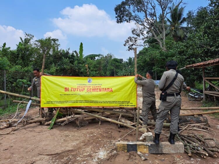 Usai Disegel Warga, Galian C di Maja Lebak Akhirnya Disegel Satpol PP