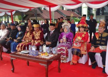 Rayakan HUT ke-393 Kabupaten Tangerang, ASN Kenakan Pakaian Adat Nusantara Saat Upacara