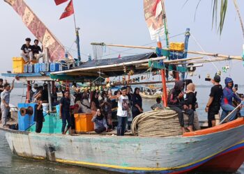 Warga Pesisir Pakuhaji Kabupaten Tangerang Gelar Pesta Laut
