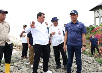 Menteri Hanif Faisol Tinjau Rencana Pembangunan PSEL di TPA Jatiwaringin Awal 2026