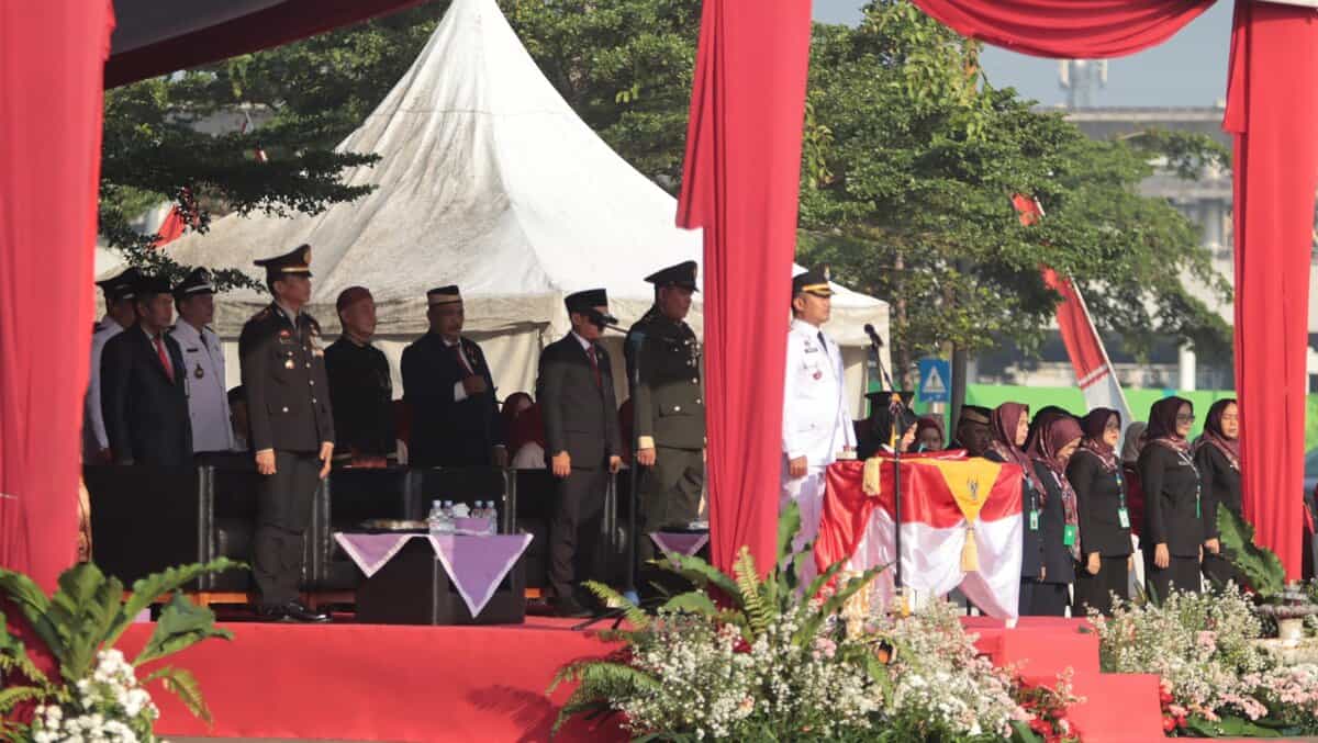 Semarak HUT ke-80 RI di Cisauk, Warga Antusias Ikuti Jalan Sehat hingga Tabligh Akbar
