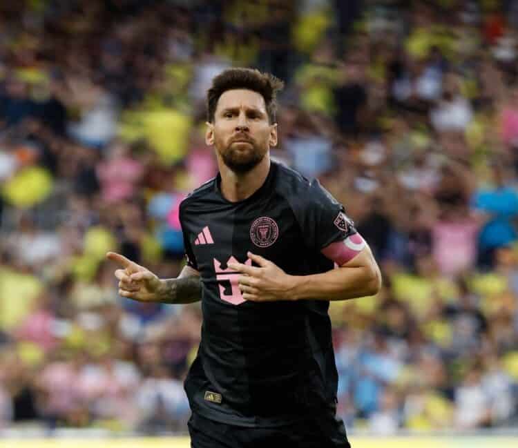 Bikin Hat-trick di Laga Terakhir, Messi Raih Sepatu Emas MLS