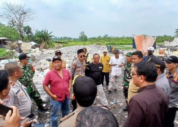 Sebabkan Polusi Udara di Sindang Jaya, 22 Lapak Limbah Ilegal Disegel