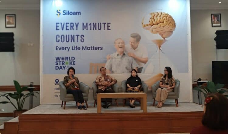 Siloam Hospitals Lippo Village Ajak Waspadai Stroke