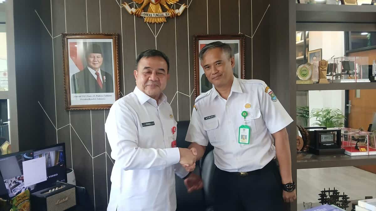 Dari Tigaraksa ke UGM: Kisah Rizky, Doktor Termuda 25 Tahun yang Tekun Puasa Senin-Kamis dan Gemar Membaca
