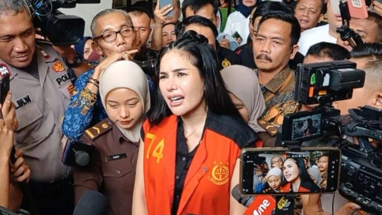Nikita Mirzani Live TikTok dari Rutan Pondok Bambu