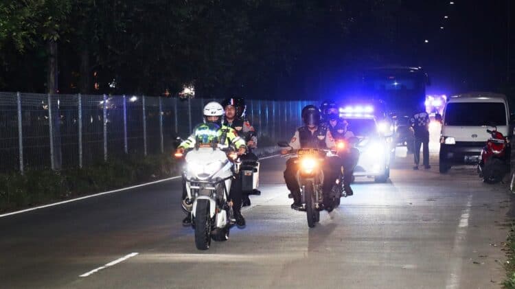 Kapolres Metro Tangerang Kota Pimpin Patroli Skala Besar Antisipasi Guantibmas Malam Minggu