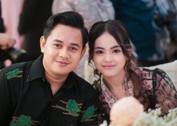 Putri Isnari Bagi Cerita Bahagia