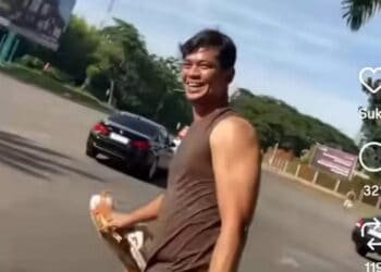 Surya Insomnia Tambal Jalan Berlubang di Tangsel, Begini Respon Wali Kota